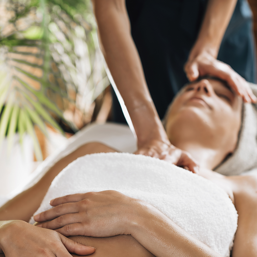 Deep Relaxing Ayurvedic Head, Face and Chest Massage
